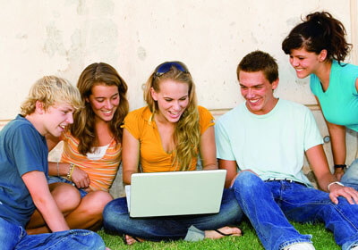 恒丰客场踢平对手，难分胜负——一场技战术与情感交织的经典平局